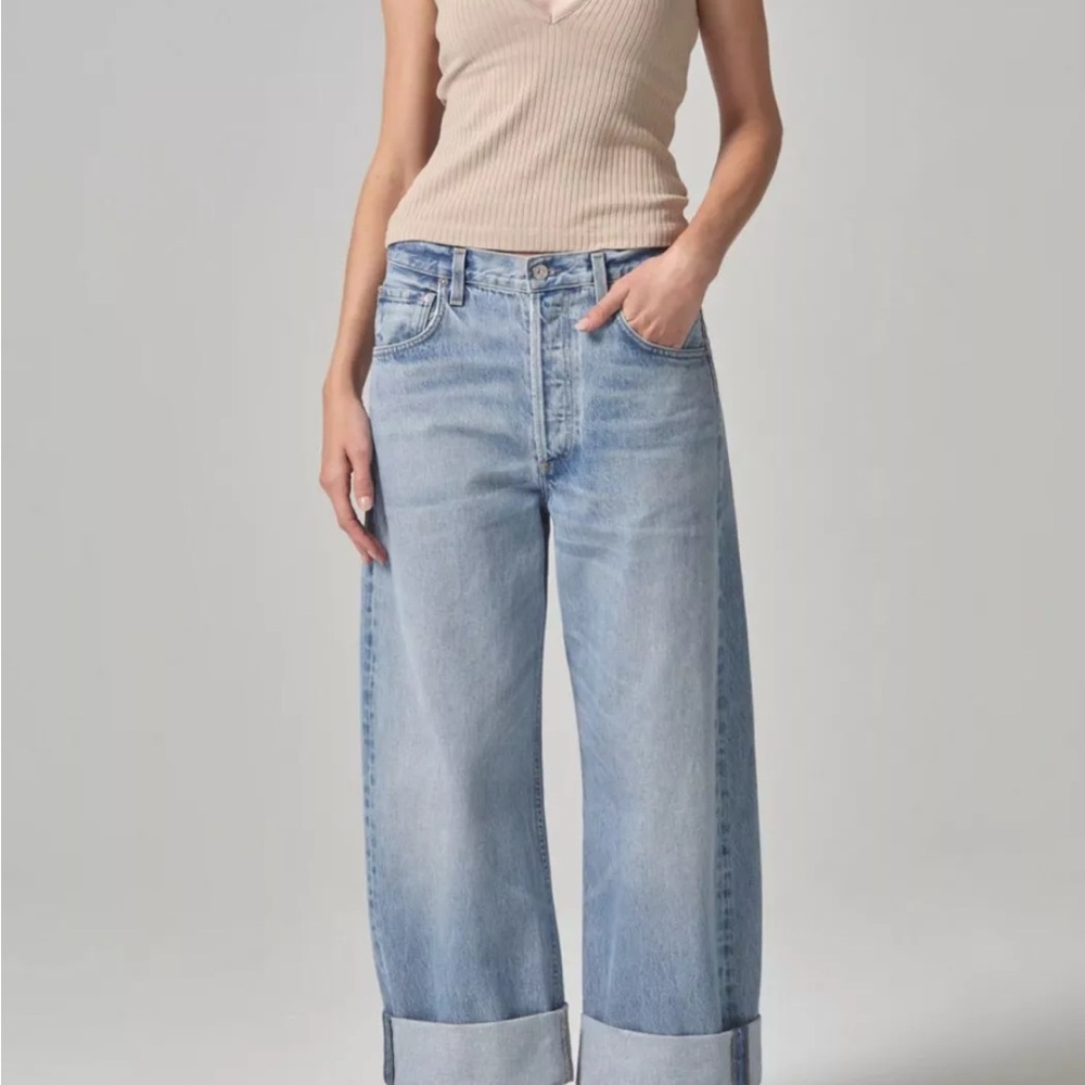 Women's Light Blue Wide-Leg Jeans